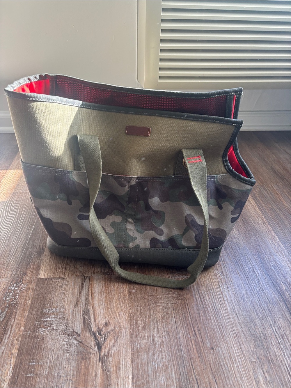 Reddy camo dog carrier tote - Picture 2 of 8